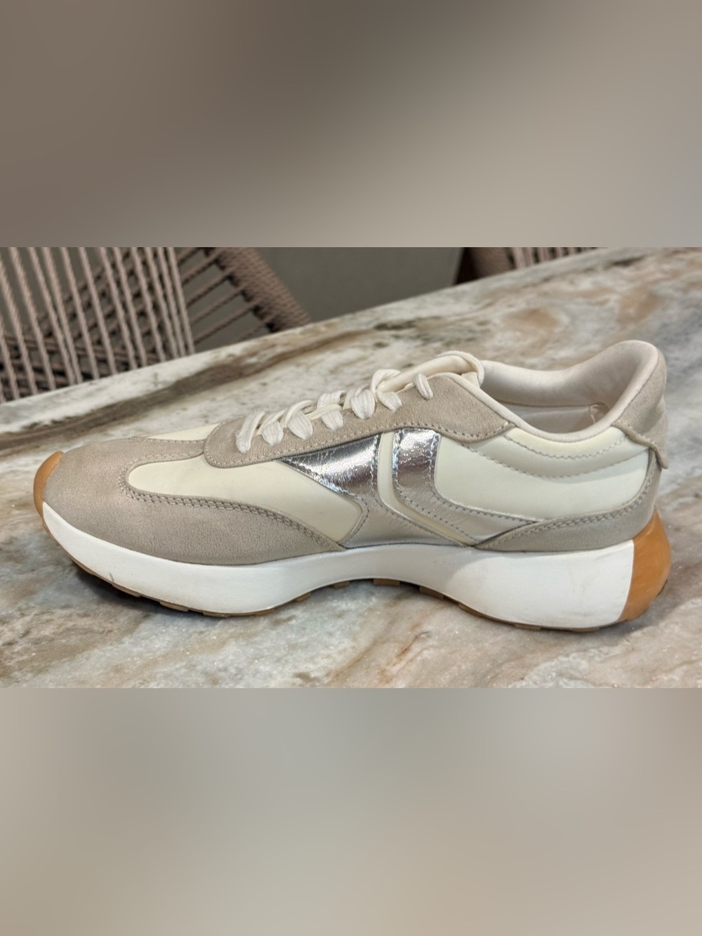 Women’s STEVE MADDEN Kendrix taupe & silver athletic jogger sneakers- Size 8 - Picture 4 of 11